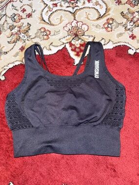 Gymshark Black Seamless Medium-Support Sports Bra